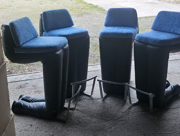 Barhocker Vorderseite